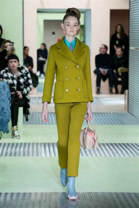 prada fall 2015 rtw